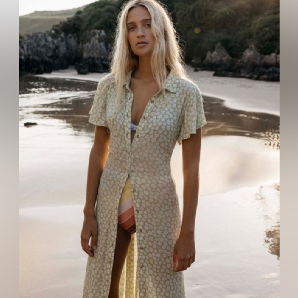 Billabong Cream Floral Maxi Dress